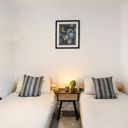 קארדיף Apartment Nr City Centre & Park For Up To 6 מראה חיצוני תמונה