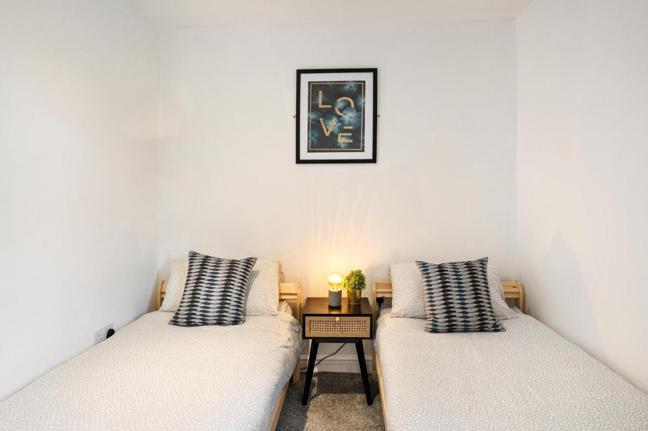 קארדיף Apartment Nr City Centre & Park For Up To 6 מראה חיצוני תמונה